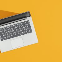 資料作成を外注する4つのメリットと3つのデメリットを簡単解説
