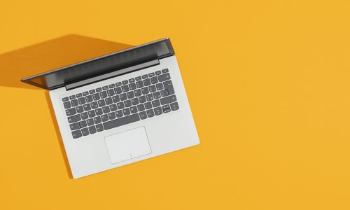 資料作成を外注する4つのメリットと3つのデメリットを簡単解説